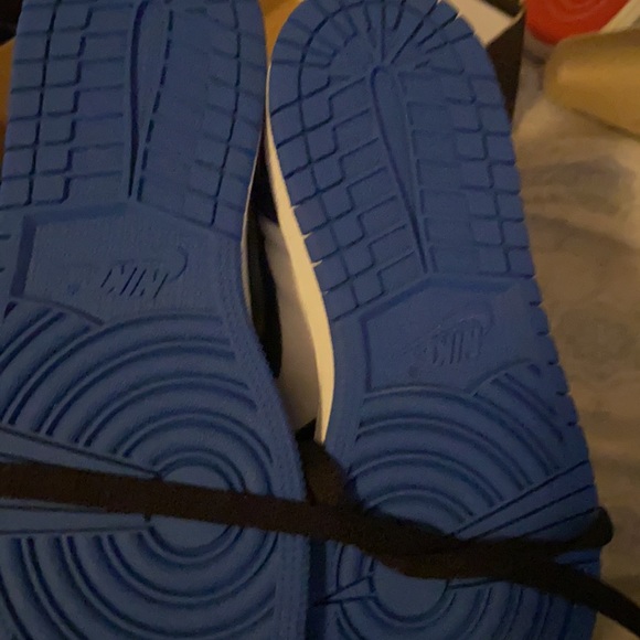 Jordans shoes - Picture 4 of 7